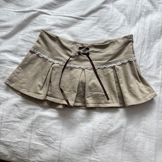 (Category: ) located in . Submitted by jaexh (Listing ID 1438941126, Image 1). Description: .