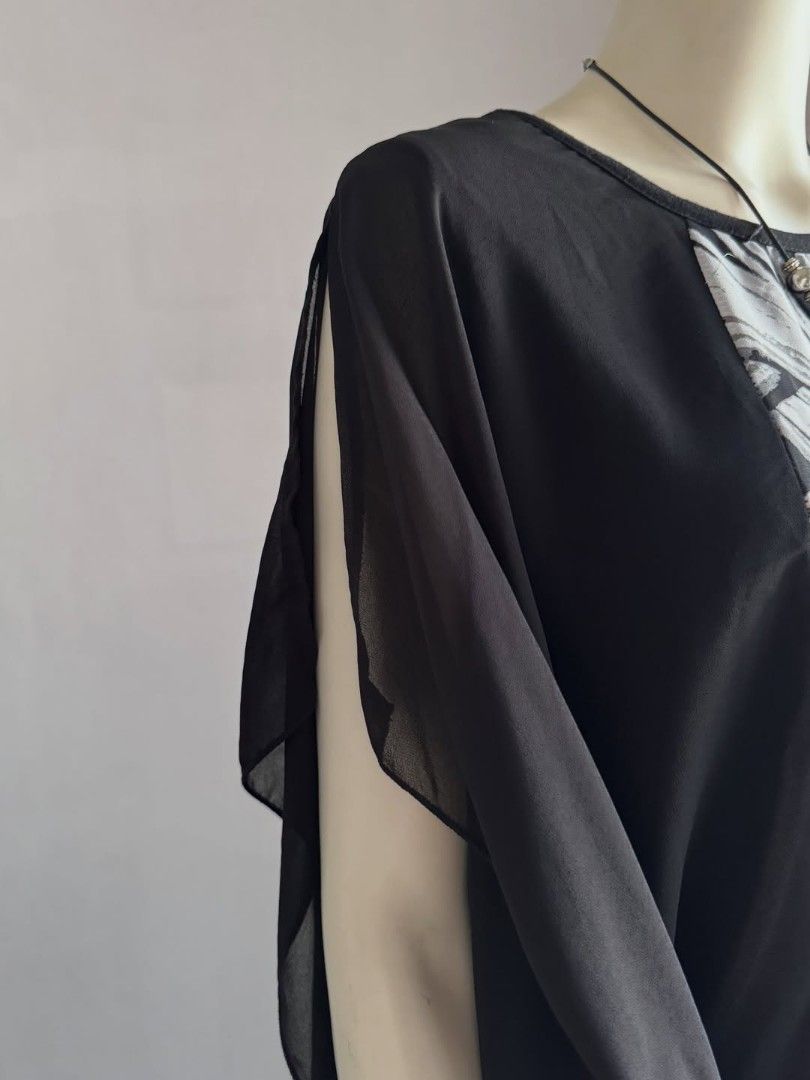 fave draped asymmetrical batwing top/mini dress (Category: Blouses) located in Legazpi City. Submitted by z.ehranicole (Listing ID 1439001491, Image 2). Description: - medium to xl.