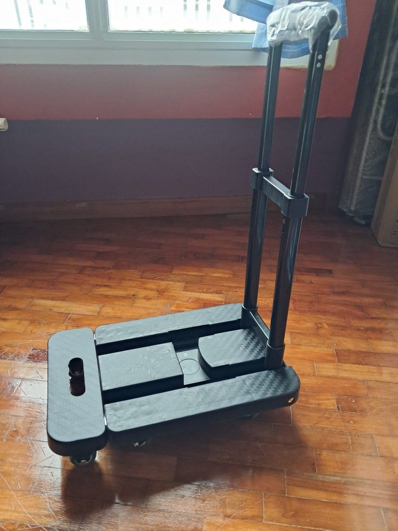 Foldable trolley459591324376780801