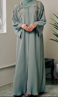 (Category: ) located in . Submitted by bbuyandsellpreloved (Listing ID 1438955719, Image 1). Description: .
