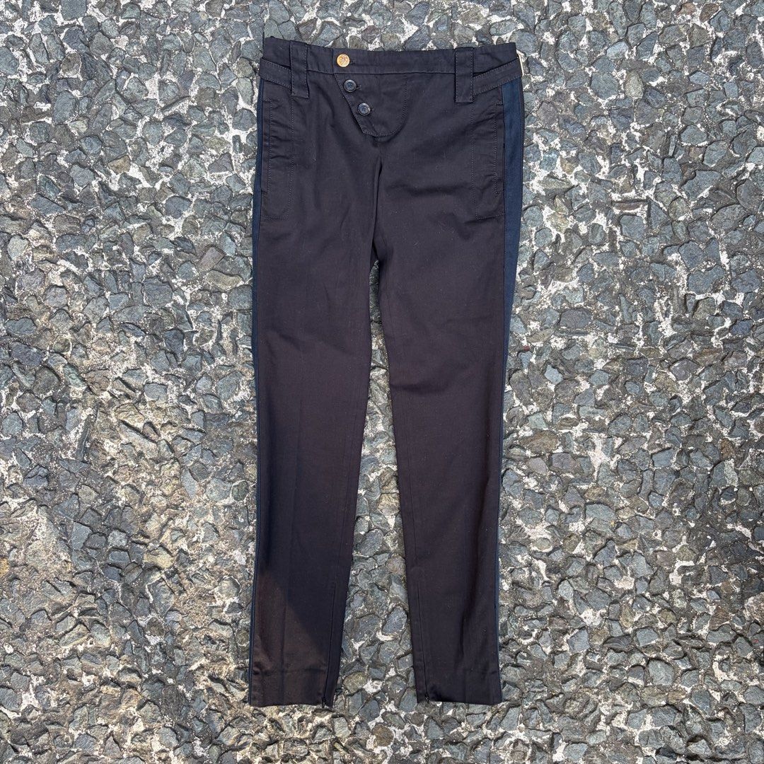 Gucci By Frida Giannini Ankle Zip Pants 2008 (Category: Other Bottoms) located in Manila. Submitted by stablesource (Listing ID 1438981231, Image 1). Description: Gucci By Frida Giannini Ankle Zip Pants 2008 Size 38 Dimension: 29 Waist 37.5 Full Length 5 Leg Opening Excellent Kindly Check All Details Before Purchase🤝.