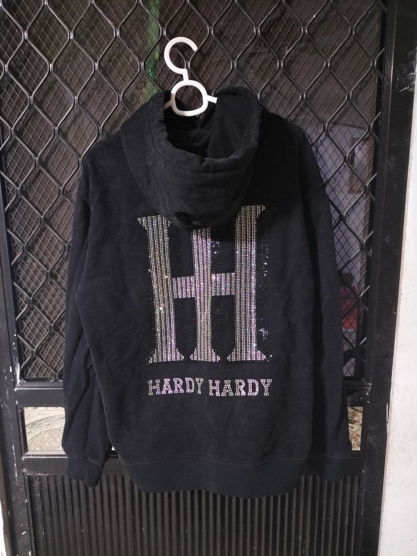 Hard Hardy Hoodie Rhinestones Heavy Cotton (24x29) (Category: Coats, Jackets and Outerwear) located in Paranaque City. Submitted by howl.jenkins.pendragon (Listing ID 1438992709, Image 1). Description: - Complete beads - 24x29 - complete tags - luxury brand hoodie - mabigat.