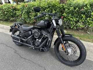 (Category: ) located in . Submitted by idealmotoringauto (Listing ID 1438948701, Image 1). Description: .