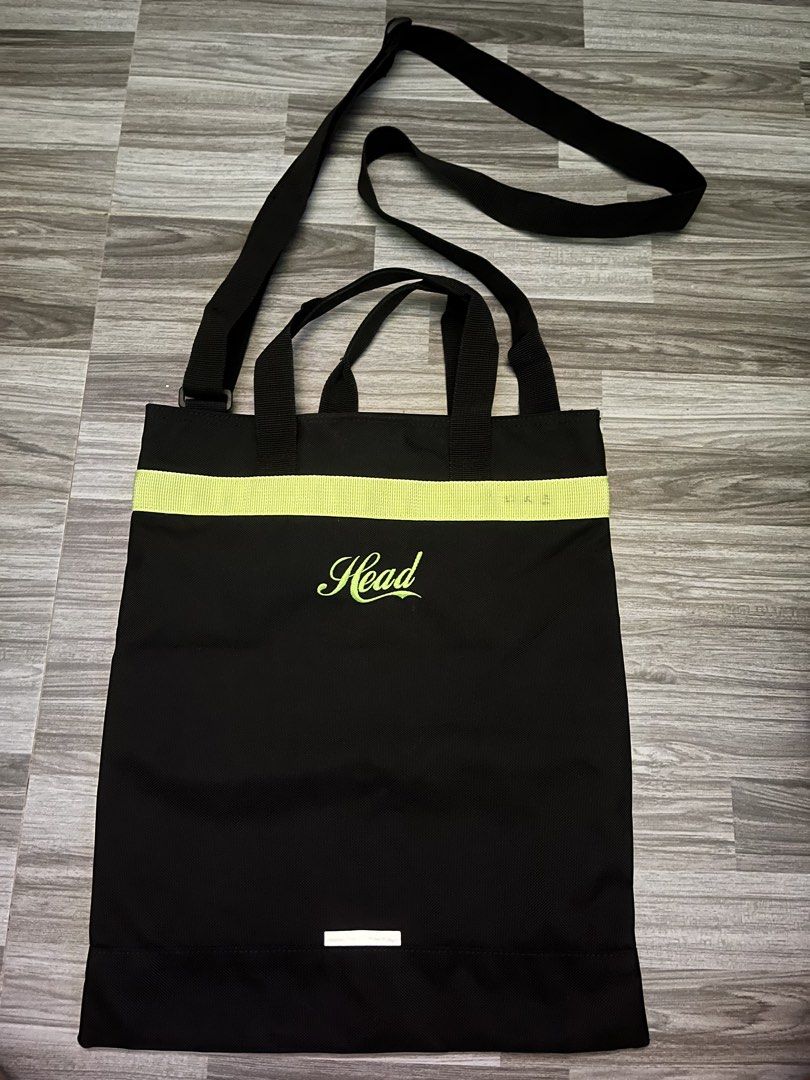 Head two way Sling Bag Black Unisex (Category: Sling Bags) located in Antipolo. Submitted by marcoandpaolomerchandise (Listing ID 1439023070, Image 1). Description: Head Branded two way Sling Bag Hand Bag Black Unisex Preloved Good Condition Like New Need ng wash due to storage. Naalikabukan lang ng konti Please Zoom Photo May Japanese character pero mukang design lang sya. Location: Pagrai Antipolo SF : 100 Please po , HUWAG po mag offer kung hi