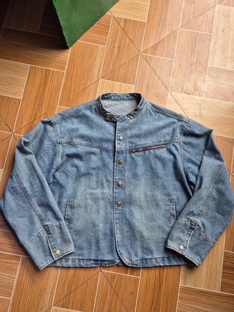 HGKPFGTF Motorcycle Denim jacket (Category: Coats, Jackets and Outerwear) located in Iloilo. Submitted by heyjay10 (Listing ID 1438916340, Image 1). Description: HGKPFGTF Motorcycle Denim jacket amekaji Unisex size: L-XL - Classic light blue denim wash - Zipper and button closure - Multiple pockets for storage - Buttoned cuffs - Unique collar design - Versatile for different outfits Location: Iloilo city shipping shouldered by buyer.
