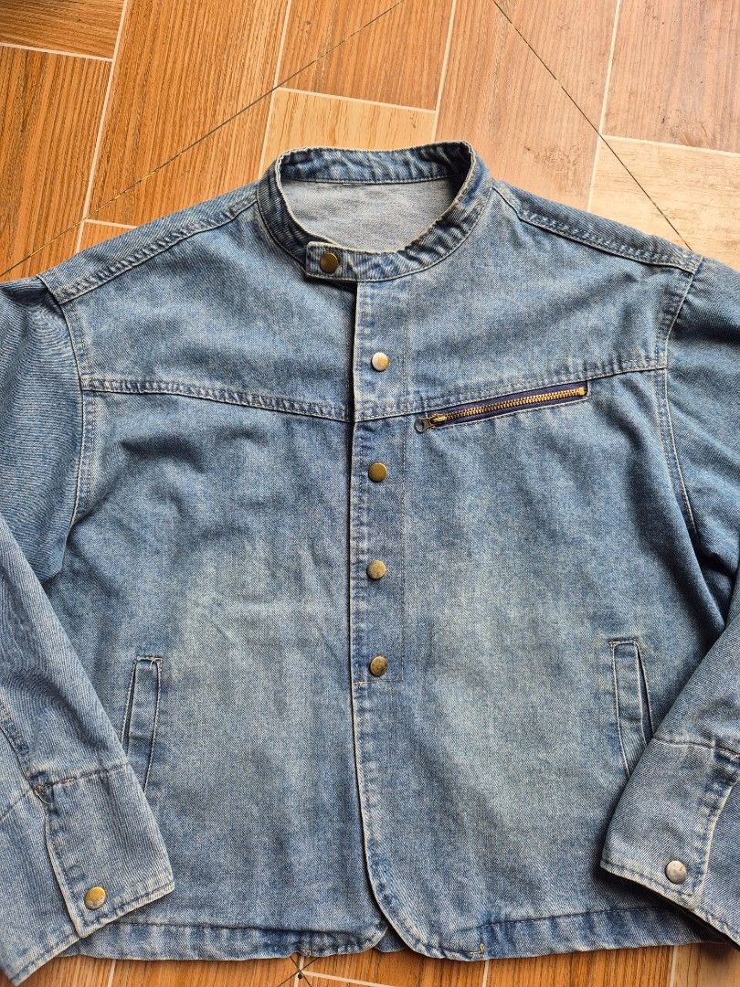 HGKPFGTF Motorcycle Denim jacket (Category: Coats, Jackets and Outerwear) located in Iloilo. Submitted by heyjay10 (Listing ID 1438916340, Image 3). Description: HGKPFGTF Motorcycle Denim jacket amekaji Unisex size: L-XL - Classic light blue denim wash - Zipper and button closure - Multiple pockets for storage - Buttoned cuffs - Unique collar design - Versatile for different outfits Location: Iloilo city shipping shouldered by buyer.