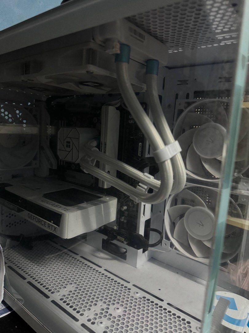 High End Gaming PC459642149704847361
