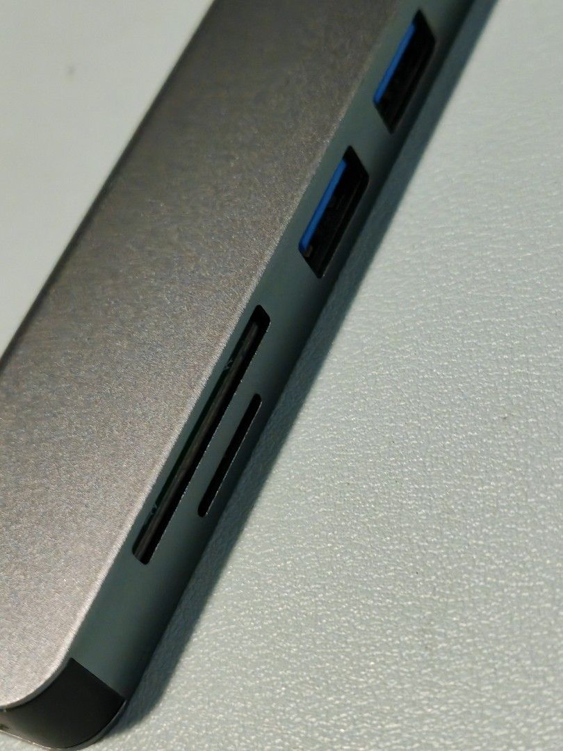 high quality USB-C Hub with HDMI, SD Card Reader459941864266813442