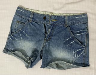 (Category: ) located in . Submitted by catherine326 (Listing ID 1438960231, Image 1). Description: .