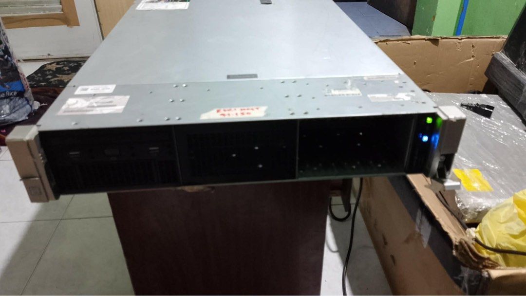 HP ProLiant DL380 Gen9 Server (Category: Laptops & Notebooks) located in Makati City. Submitted by myapplegates (Listing ID 1438961475, Image 1). Description: - HP ProLiant DL380 Gen9 Server - Intel Xeon E5-2620v3 processor @ 2.40GHz - Rack-mountable design - Multiple drive bays - iLO 4 IPv4 address included Dual proc Dual supply No hdd No memory.