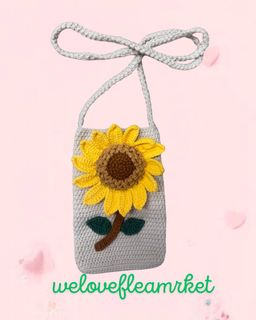 (Category: ) located in . Submitted by welovefleamarket (Listing ID 1439028270, Image 1). Description: .