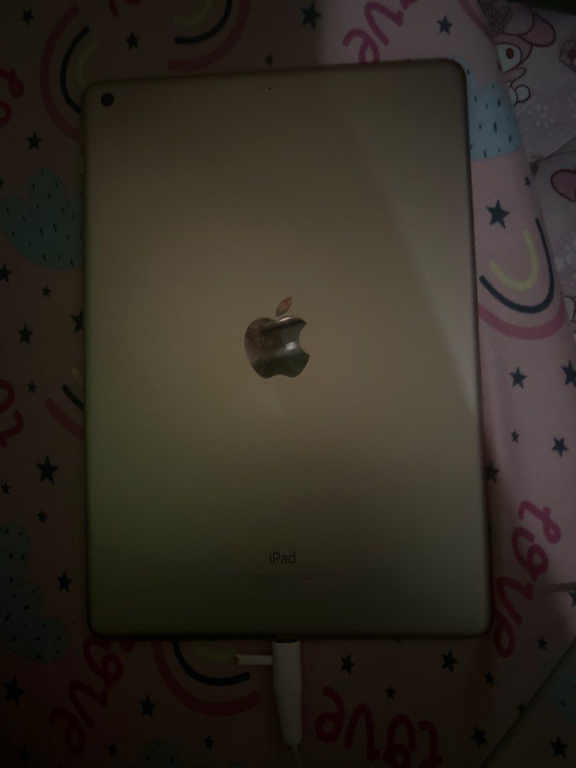Ipad 7th gen (Category: iPad) located in Pasay City. Submitted by mgprepollo (Listing ID 1438927904, Image 3). Description: .