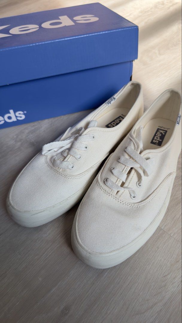 Keds classic sneakers US6.5 (Category: Sneakers) located in Pasay City. Submitted by going.minimalist. (Listing ID 1438975153, Image 1). Description: Used one only. Very new with box RFS: decluttering / too many shoes.