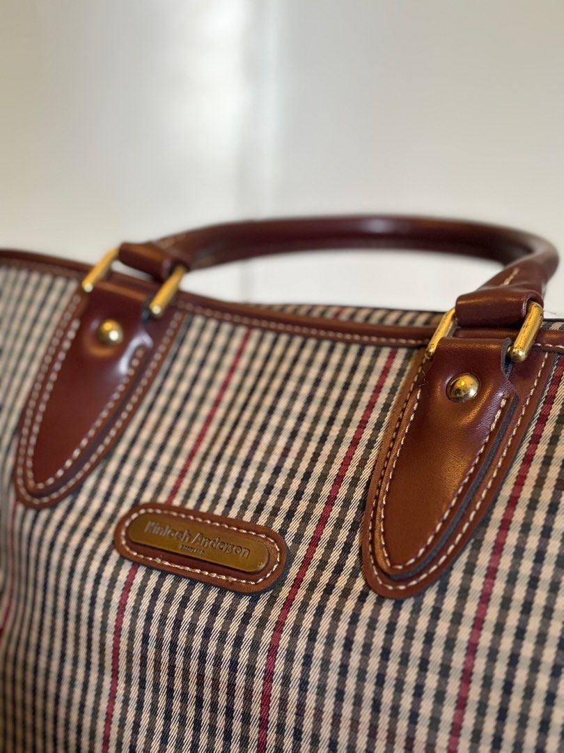 Kinloch Anderson Scotland (Category: Luxury Bags & Wallets) located in Quezon City. Submitted by se2ndlookph (Listing ID 1438902581, Image 3). Description: Kinloch Anderson Scotland Travel Bag Location: Quezon City.
