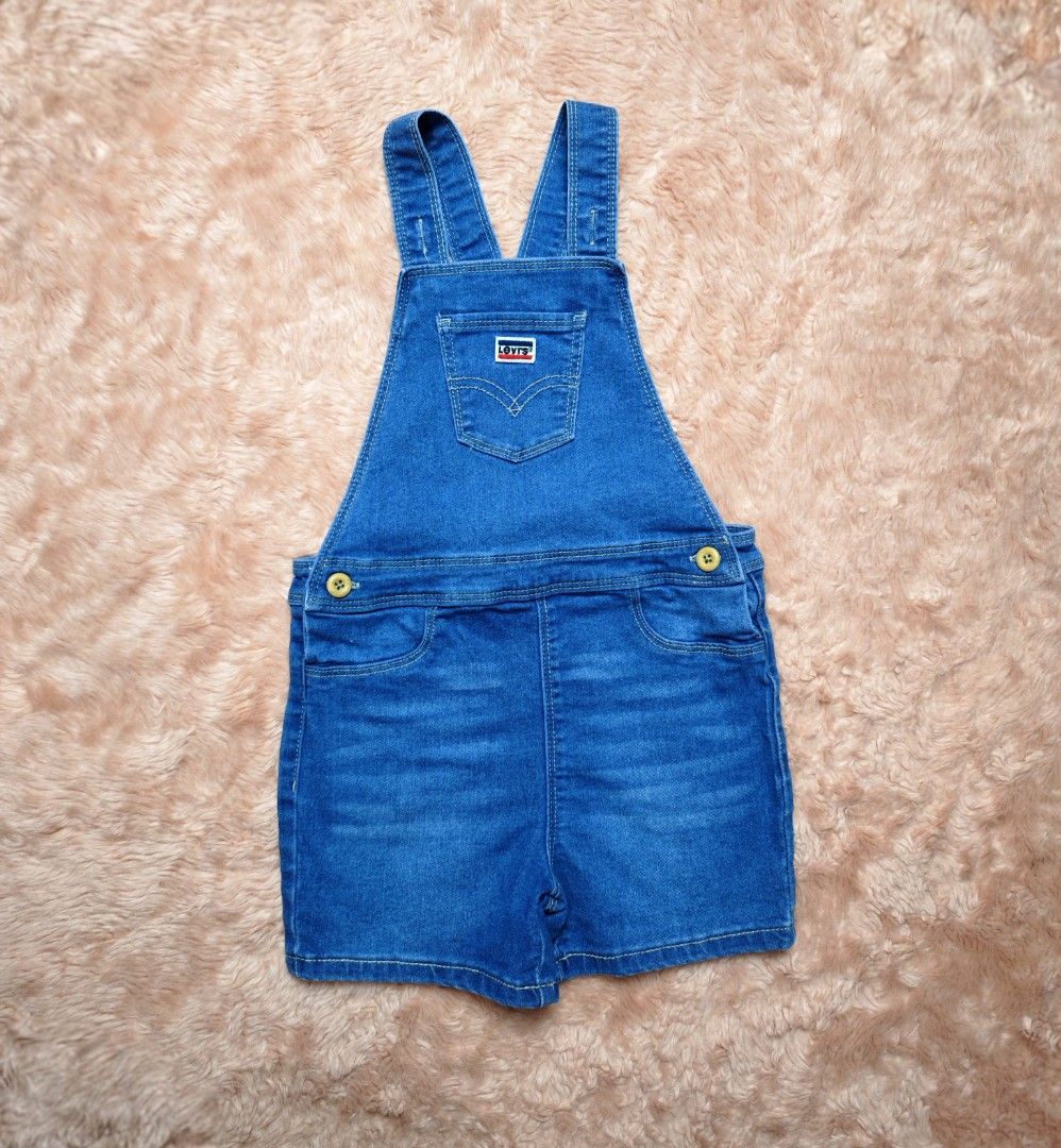 Levis Kids Jumpshorts (Category: Babies & Kids Fashion) located in Imus. Submitted by eykc01 (Listing ID 1438939386, Image 1). Description: Like New 3yo No Flaws.