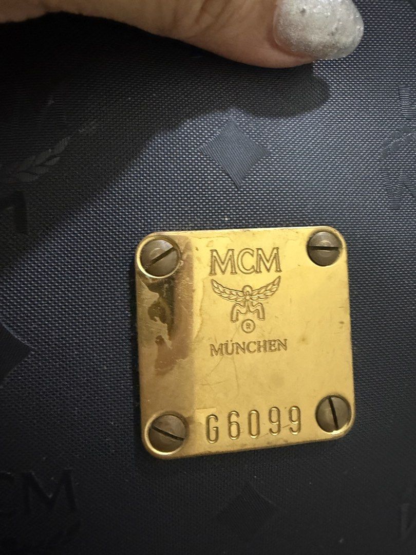 mcm germany 2 ways sling /shoulder (Category: Luxury Bags & Wallets) located in Cebu City. Submitted by cloverseven23 (Listing ID 1438951169, Image 3). Description: .