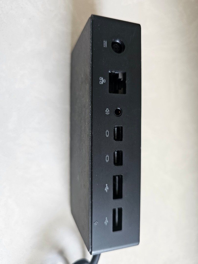 Microsoft Surface Dock 2459332430448578561
