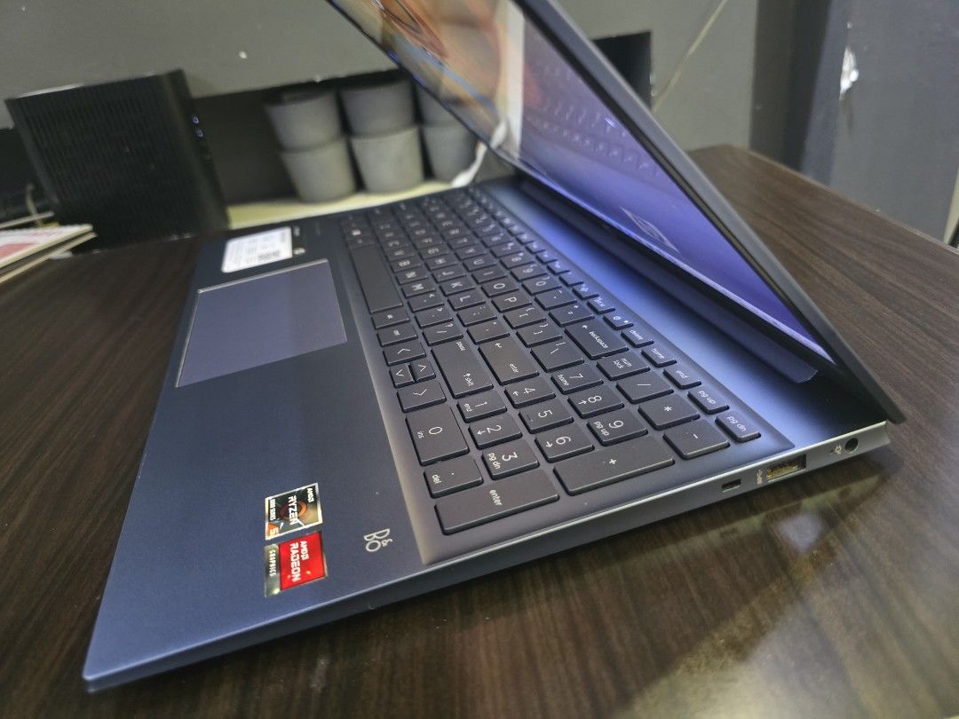 Mint HP Pavilion Laptop - AMD Ryzen 5459082529872947201