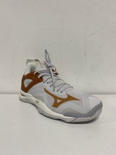 (Category: ) located in . Submitted by sportykong (Listing ID 1238554531, Image 1). Description: .