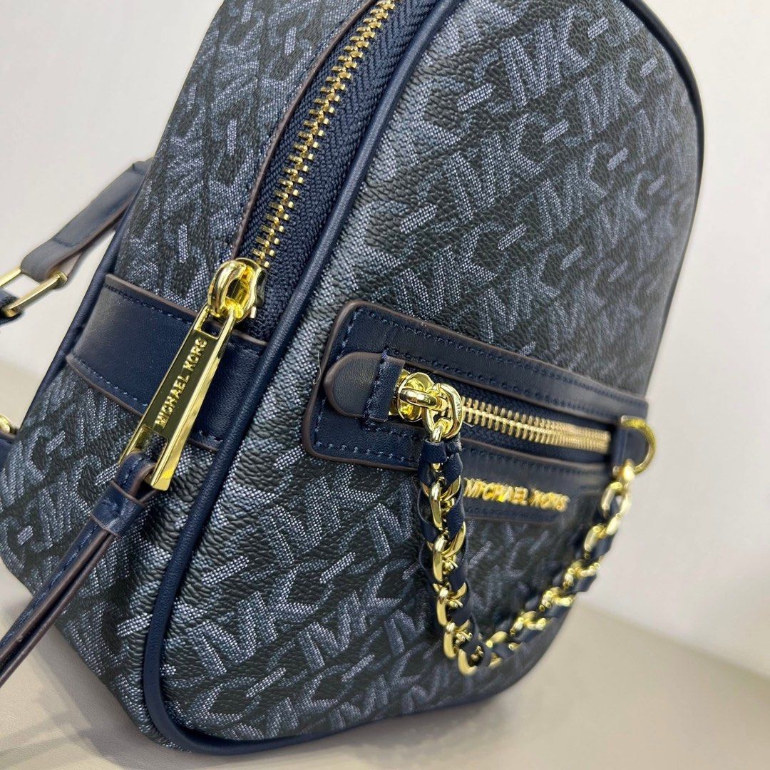 MK Elliot XS Backpack (Category: Backpacks) located in Bulacan. Submitted by mykakarizza (Listing ID 1438994732, Image 3). Description: LOW PRICE BUT QUALITY ✨ ₱1100 only Elliot XS Backpack **2way sling / Backpack 6.75"W X 8"H X 3"D Add paperbag 100 📸 Actual pics! 🙋🏻‍♀️ ─── ✦ ─── ✦ ─── ✦ ─── ✦ ─── 🛍️ LOOKING FOR MORE RESELLERS 🛍️ ✨ Buy 3 pcs of ANY items — FREE SHIPPING NA!🚚 ✨ Buy 10 items → FREE SF + ₱50 OFF EACH! 💖 PM us for 30 pcs & up 