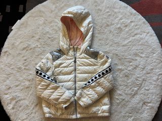 （分類：）位於 。 由 annagurl00 提交（商品編號 1438885822，圖片 1）。簡介： 。