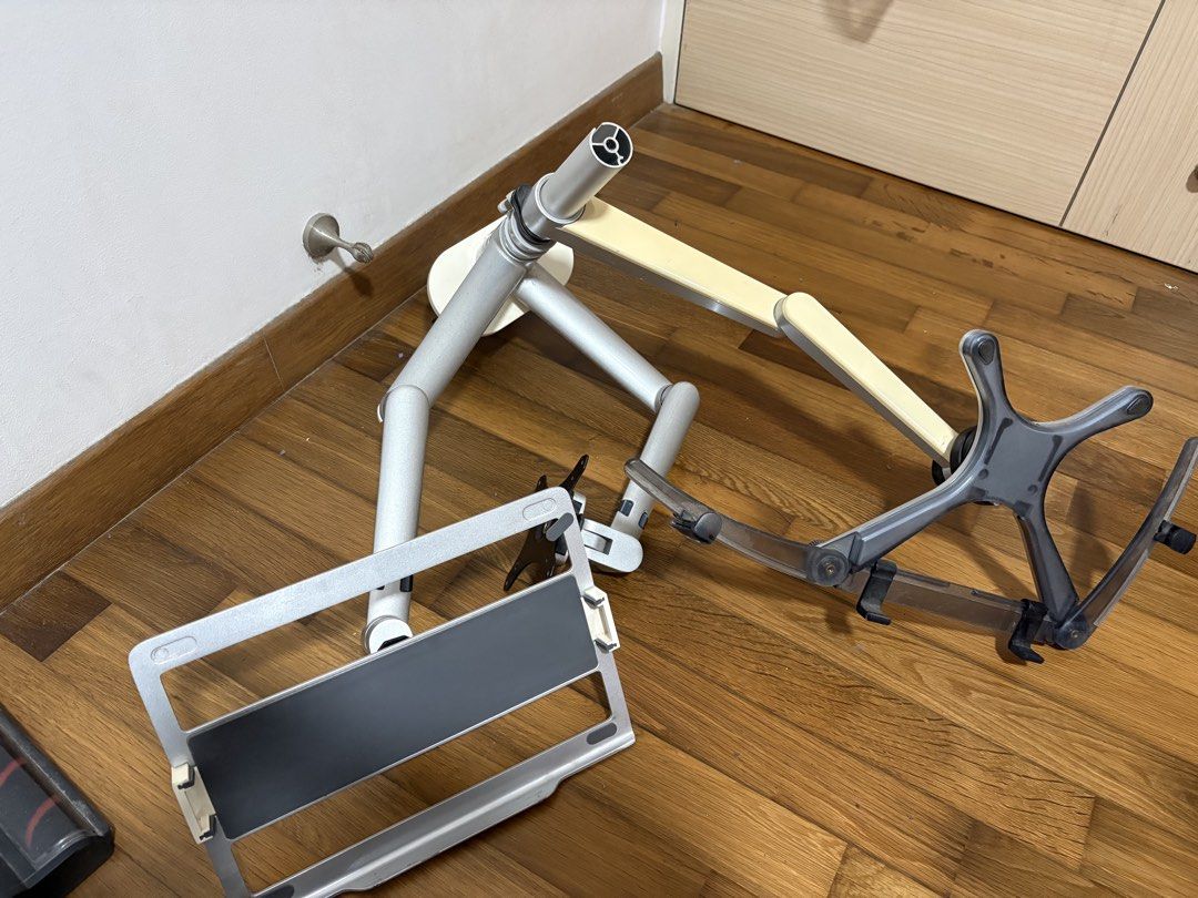 Monitor arm459562638011289600