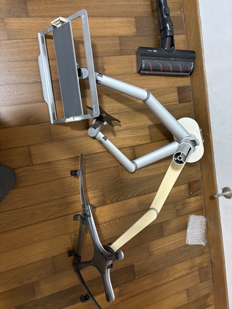 Monitor arm459562638011289601