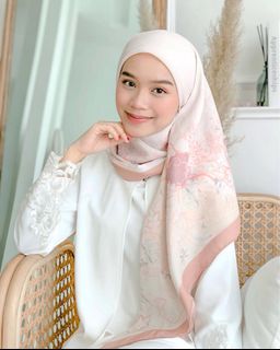 (Category: ) located in . Submitted by muyyaaa (Listing ID 1439006764, Image 1). Description: .