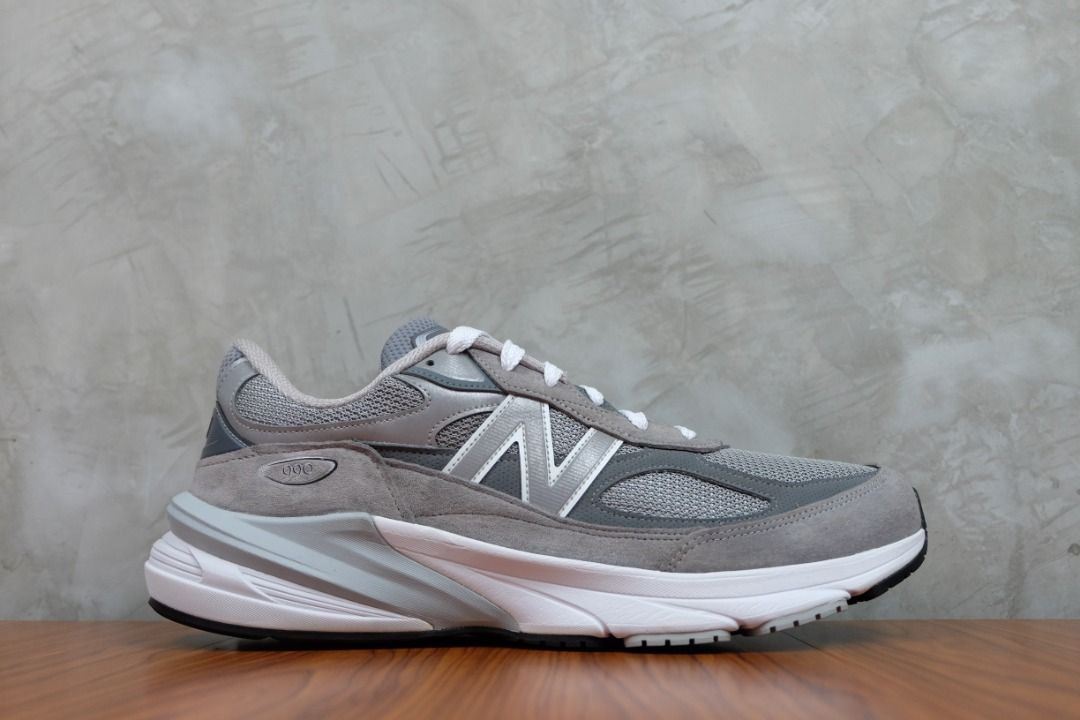 New Balance 990 v6 14us men (Category: Sneakers) located in Cagayan de Oro. Submitted by soleintimacy (Listing ID 1438893632, Image 1). Description: New Balance 990 v6 -14us men/32cm -condition: 9.5/10 -authentic/original -issue: none -used/no box -hindi po ukay P4,499.