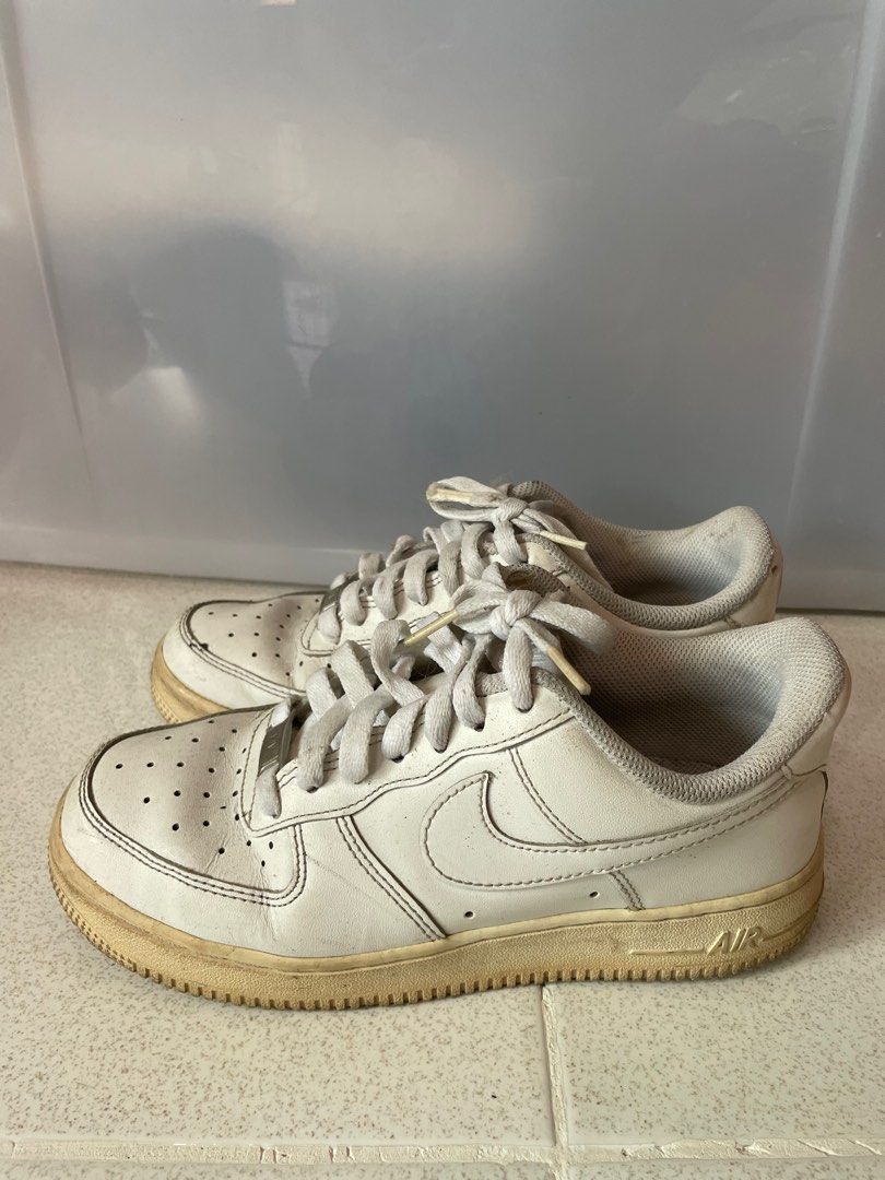 Nike AF1 Shoes (Category: Sneakers) located in Dasmarinas. Submitted by glamsofmerci (Listing ID 1438929128, Image 3). Description: Please manage expectations, this is a preloved item Needs cleaning Unisex MOP: Gcash, Maya, BPI MOD: Lalamove, J&T SF to be shouldered by buyer 📍Dasmariñas, Cavite.