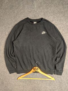 (Category: ) located in . Submitted by bsb.streetluxvintage.clothing (Listing ID 1438904505, Image 1). Description: .