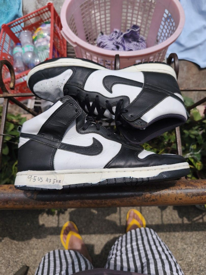 Nike Dunk High Black White (Category: Sneakers) located in Baguio. Submitted by vongacayan.vongacayan (Listing ID 1439020435, Image 1). Description: - Nike Dunk High - Black and White colorway - Size: 9.5 US - Classic high-top design - Black laces, white midsole.