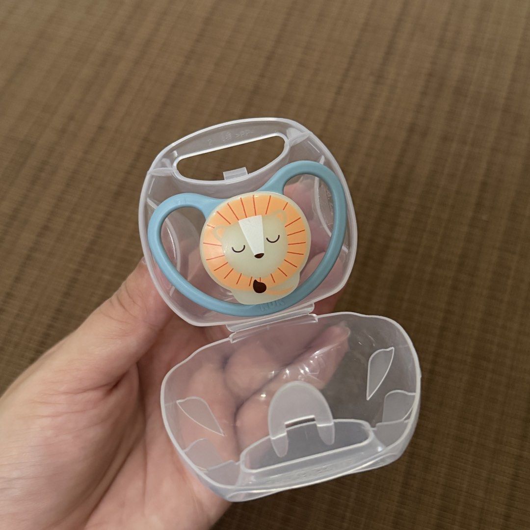 NUK Pacifier 18-36m (Category: Soothers & Pacifiers) located in Manila. Submitted by tzui.dclutter (Listing ID 1439014389, Image 1). Description: Tried only! RFS: Baby refuses pacifier For 18-36m Shipping via lalamove/grab or gogoexpress Location: Valenzuela City.