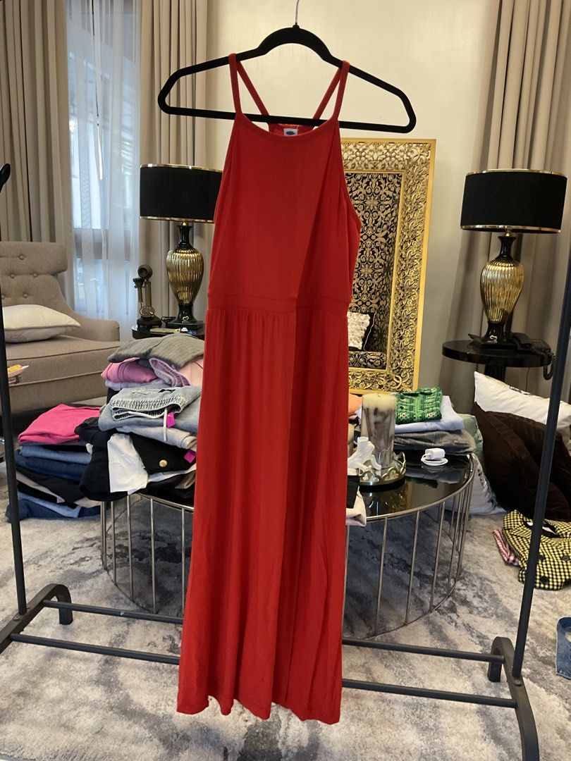 Old Navy Red Dress - Size S (Category: Dresses) located in Antipolo. Submitted by ibyangs_closet (Listing ID 1438977535, Image 1). Description: - Old Navy dress - Vibrant red color - Halter neckline - Fitted waist - Size small - Made in Bangladesh - Perfect for casual or summer events.
