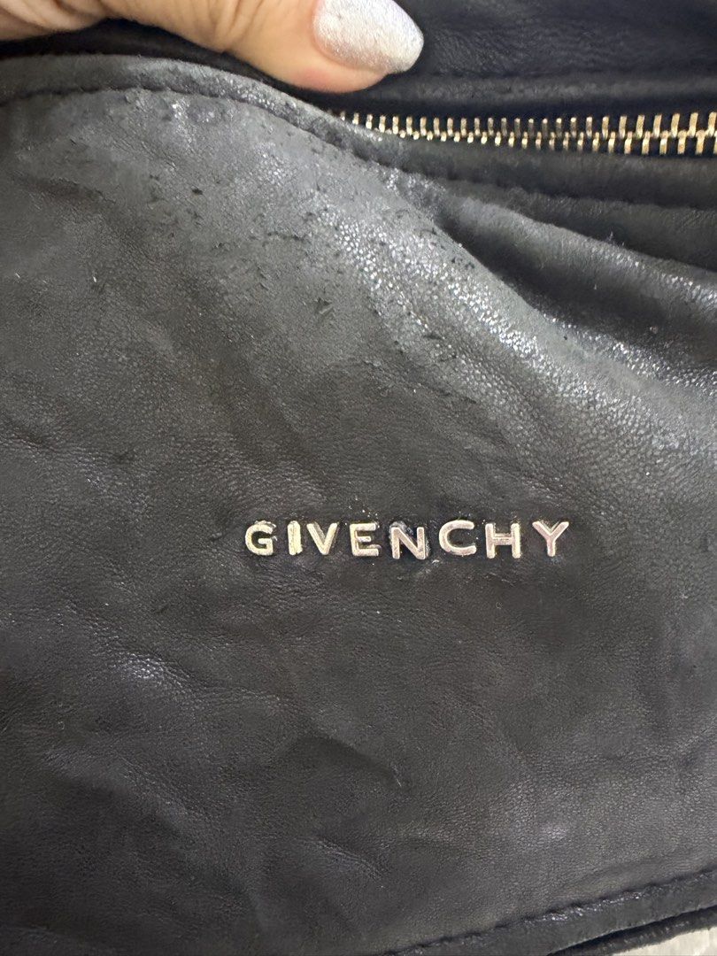 Pandora Givenchy (Category: Luxury Bags & Wallets) located in Cebu City. Submitted by cloverseven23 (Listing ID 1438950456, Image 2). Description: med sized.