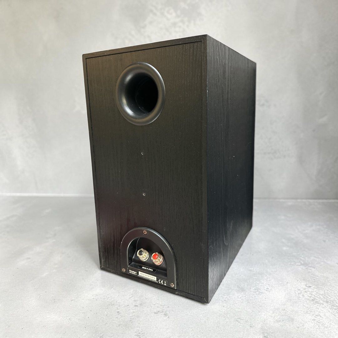 Paradigm Bookshelf Speaker459186909731235841