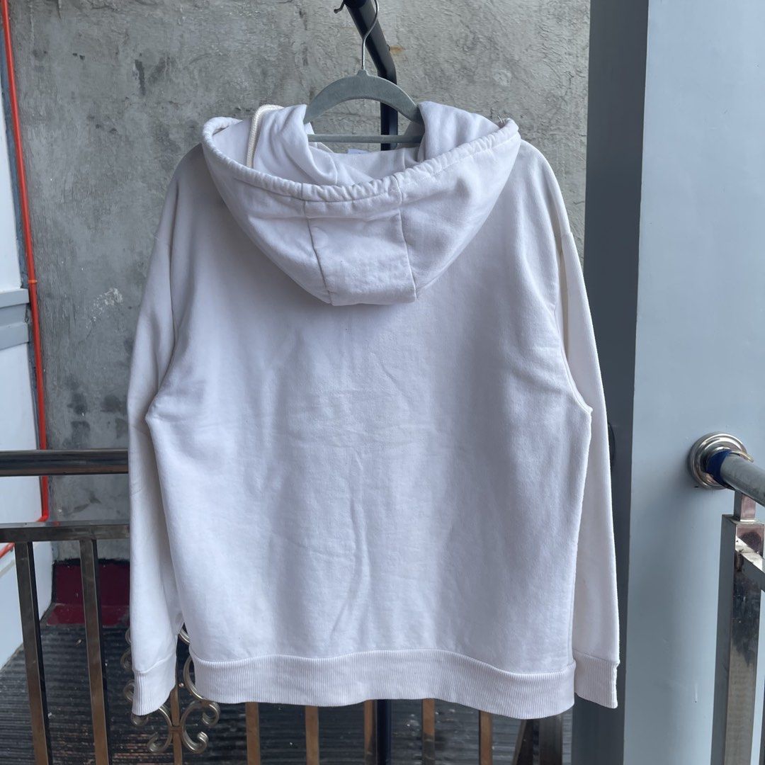 Penshoppe Jacket (Category: Coats, Jackets and Outerwear) located in Naic. Submitted by johnrell1234 (Listing ID 1438977775, Image 2). Description: Penshoppe 📐⬇️ Measurements: Width: 21” | Length: 26” | Sleeve length: 22 Color rate: 10/10 Excellent Condition No Issue .