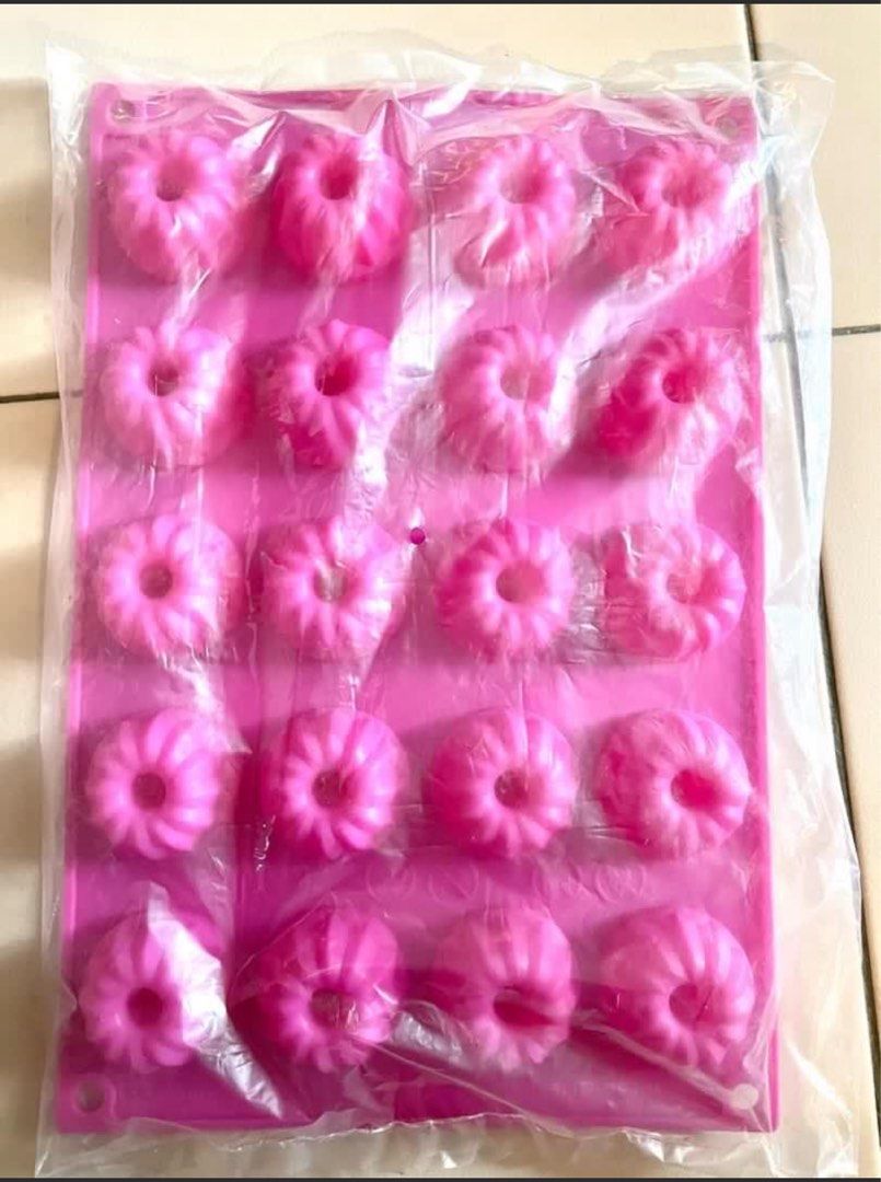 Pink Silicone Baking Molds and Cutters Set459132901744988163