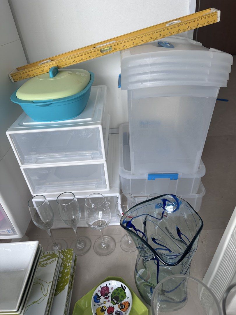Plastic Storage Containers459396579843133440