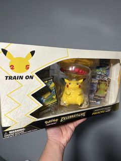 pokemon trading card game celebrations premium figure collection pikachu vmax Celebrations | Sword & Shield main image 0