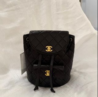 (Category: ) located in . Submitted by onesvintageluxury (Listing ID 1430713822, Image 1). Description: .