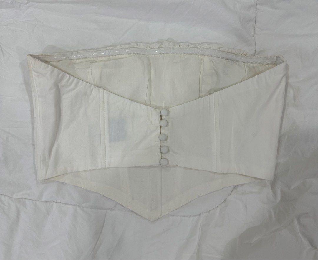 princess polly white corset top (Category: Sleeveless) located in Quezon City. Submitted by swagprincess444 (Listing ID 1438968705, Image 2). Description: ✩ size: US 4 || bust/width: 14.5” length: 10” ✩ condition: 9/10 (worn out white color more like off white now) ✩ purchased in 2021, actual when worn in last slide .