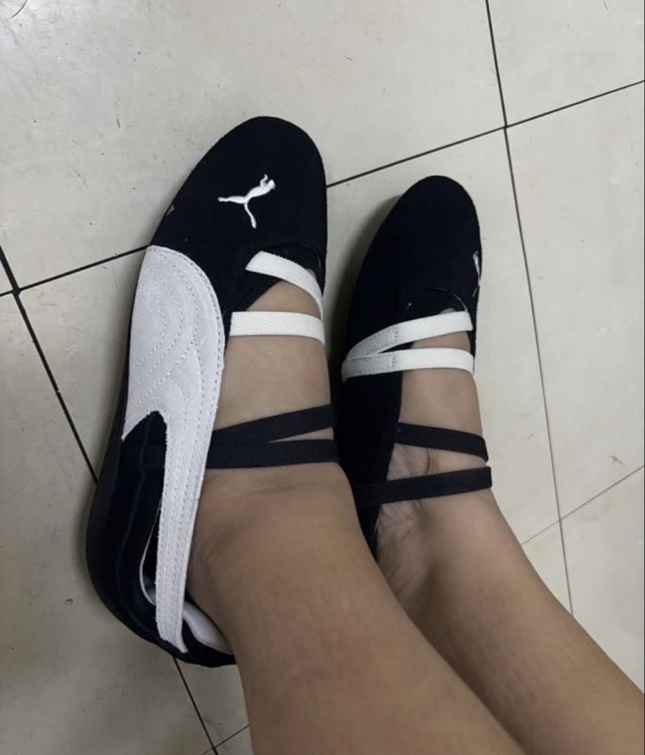 Puma Ballet Flats Black and White (Category: Flats & Sandals) located in Manila. Submitted by strz555 (Listing ID 1438928946, Image 3). Description: > Original (bought from Japan) > No box, but guaranteed original (di kasya sa luggage yung box) > Size US 7 / EU 37.5 > Color: black and white > Lightly used, good condition, like new > RFS: wrong size > Pwede delivery or can do meet ups at gateway mall, or anywhere near cubao.