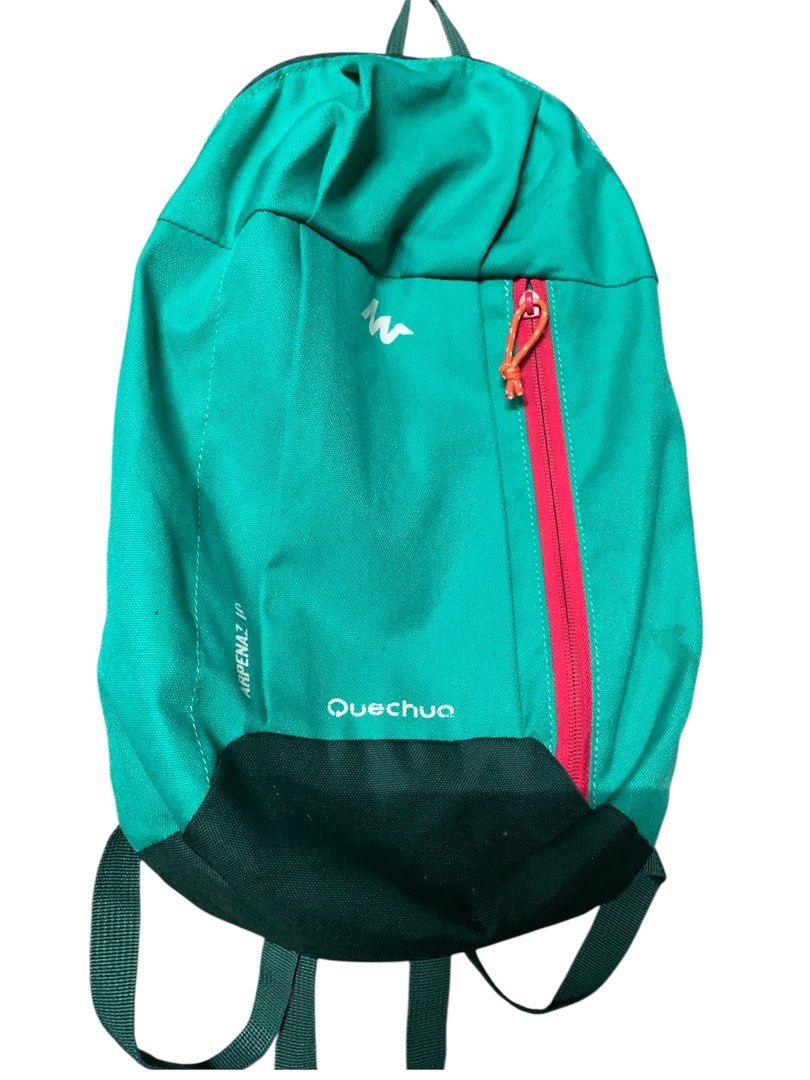 Quechua Arpenaz 10 Backpack (Category: Backpacks) located in Manila. Submitted by arkanghelm16985 (Listing ID 1438942366, Image 1). Description: - Quechua Arpenaz 10 backpack, ideal for day trips. - Features: - Main compartment - Front zippered pocket - Adjustable shoulder straps - Top handle - Available colors: - Teal (red zipper) - Navy Blue (pink zipper) pwede din po pang babae length- 16 inc BALIK BAYAN BOX FROM SINGAPORE 199 pesos each.