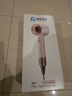(Category: ) located in . Submitted by twleong81 (Listing ID 1439032748, Image 1). Description: .