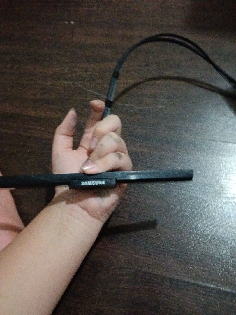Samsung  tv power button and light459449110596177920