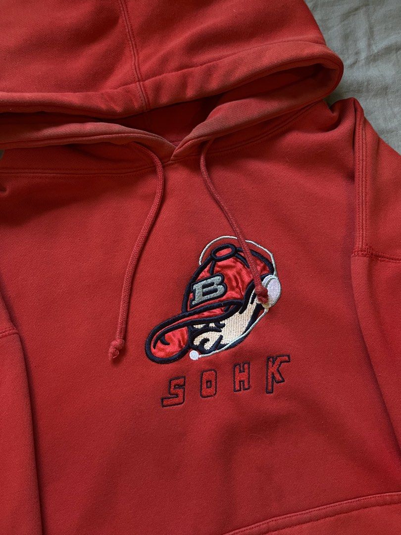 School of Hard Knocks Hoodie (Category: Hoodies) located in Manila. Submitted by assgarm (Listing ID 1439018939, Image 2). Description: - Red hoodie - School of Hard Knocks logo (front and back) - Drawstring hood - Kangaroo pocket - Fits M to L.