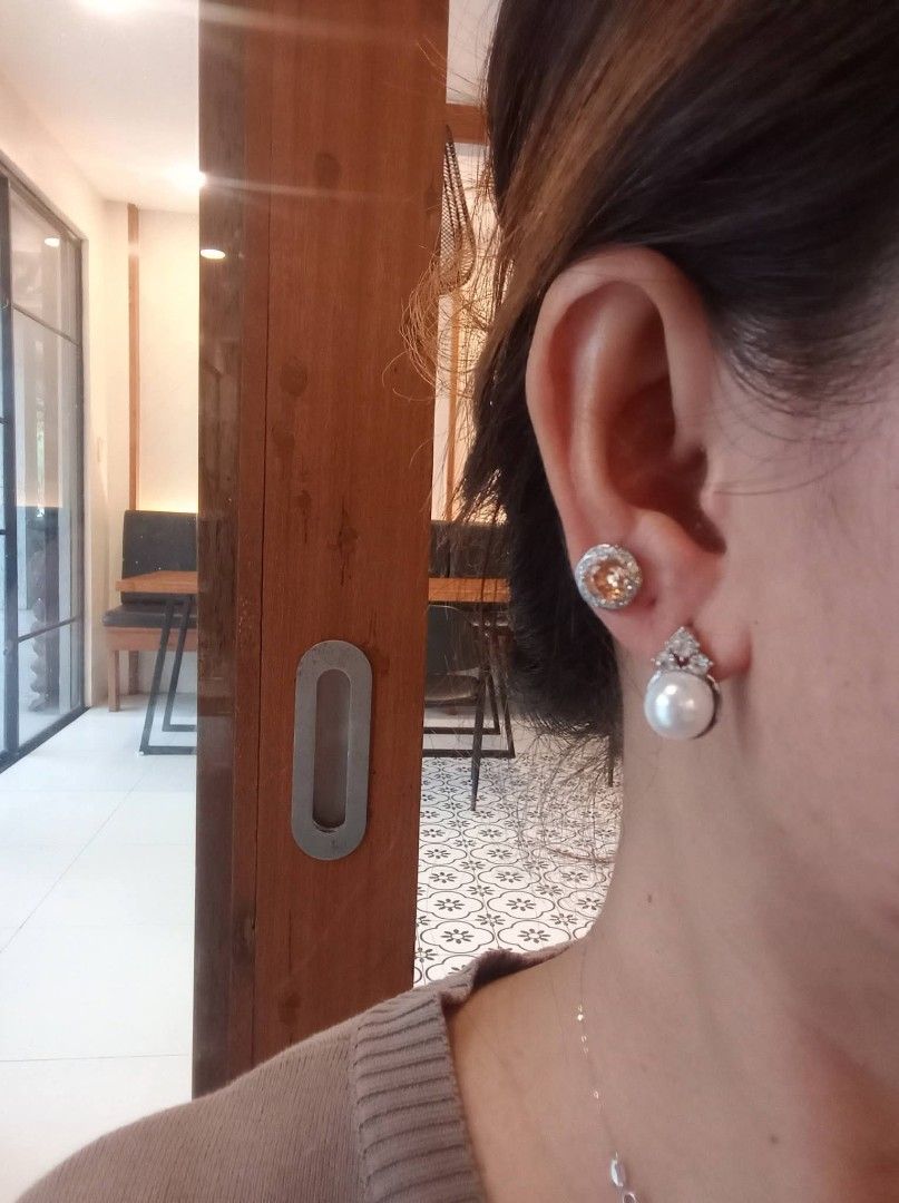 Sea Pearl Earings S925 (Category: Earrings) located in Ajuy. Submitted by michasi (Listing ID 1439035012, Image 2). Description: Sea Pearl Earings Dia S925.