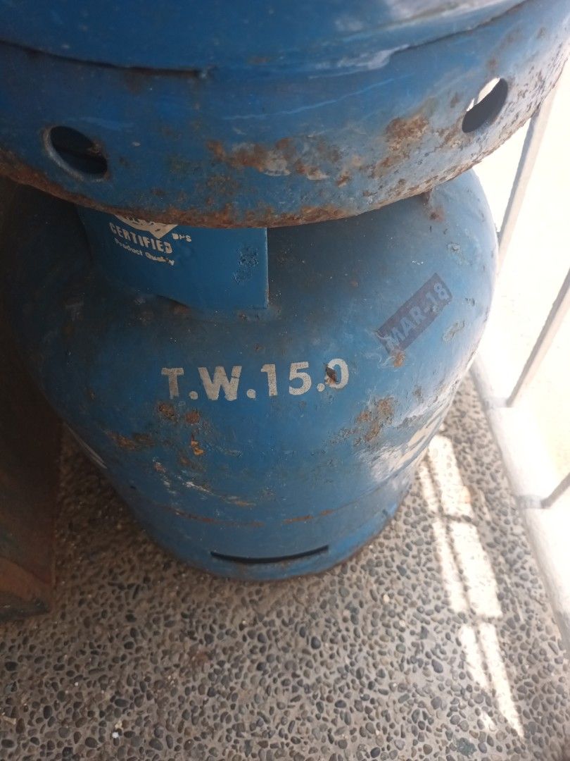 S-Gas LPG Tank 11kg (Category: Cookers) located in Taguig. Submitted by lbcarchbuild (Listing ID 1438912436, Image 2). Description: - S-Gas LPG tank - 11kg net content - T.W. 15.3 - BPS certified - Blue color - Suitable for cooking and household use.