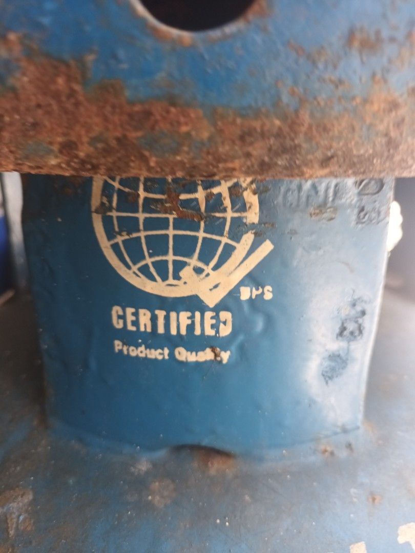 S-Gas LPG Tank 11kg (Category: Cookers) located in Taguig. Submitted by lbcarchbuild (Listing ID 1438912436, Image 3). Description: - S-Gas LPG tank - 11kg net content - T.W. 15.3 - BPS certified - Blue color - Suitable for cooking and household use.